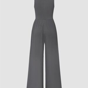 Never Been Worn-Elegant Gray Women's Jumpsuit